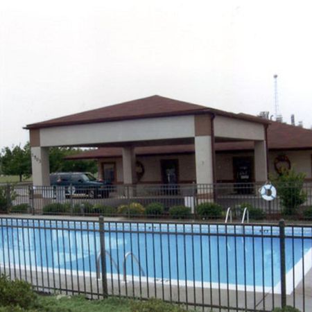 Briarwood Inn Of Geneva Luaran gambar