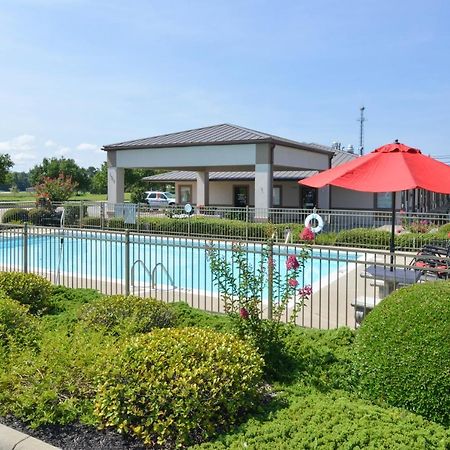 Briarwood Inn Of Geneva Luaran gambar