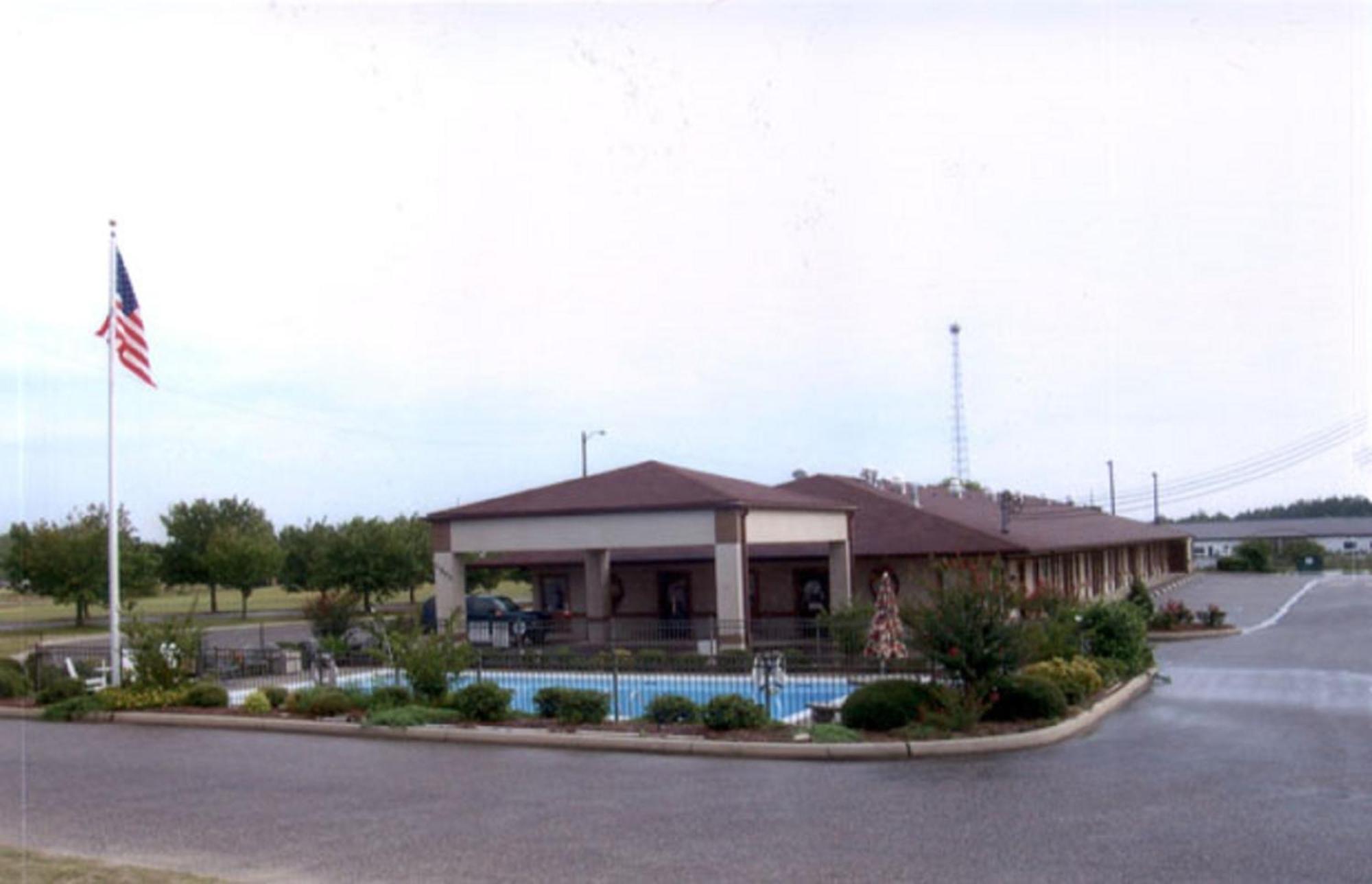 Briarwood Inn Of Geneva Luaran gambar